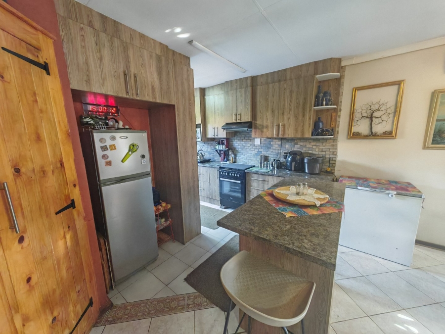 2 Bedroom Property for Sale in Pellissier Free State